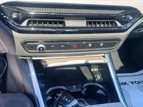 Used 2025 BMW 330i Sedan RWD image 15