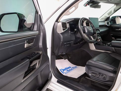Used 2024 Toyota Tundra Limited image 4