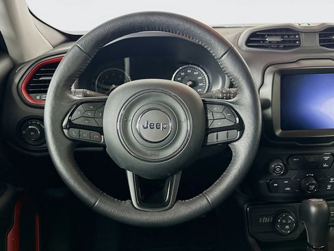 Used 2022 Jeep Renegade Trailhawk AWD/4WD image 18