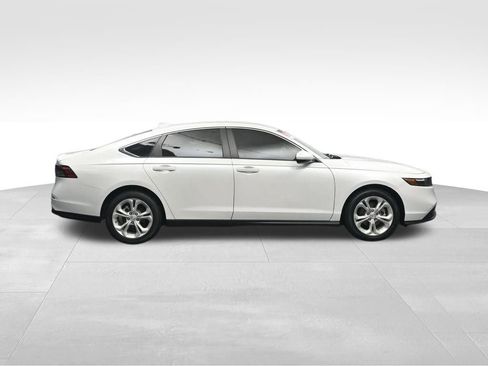 Used 2023 Honda Accord LX image 6