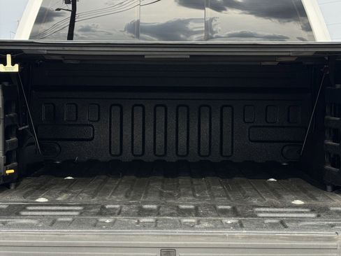 Used 2018 Ford F150 Raptor w/ Equipment Group 802A Luxury image 32