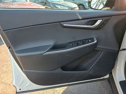 Used 2024 Kia EV6 Light image 12