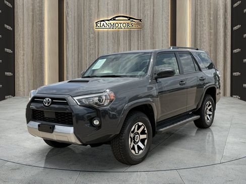 Used 2024 Toyota 4Runner TRD Off-Road image 3