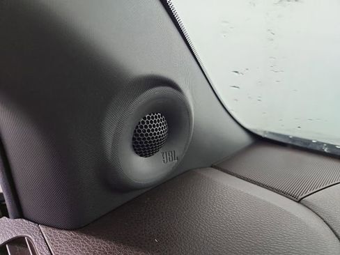 Used 2024 Toyota Sienna Platinum image 27