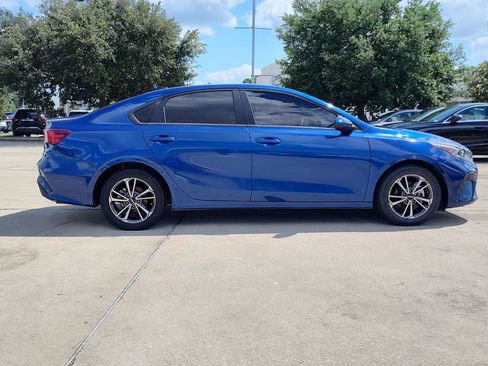 Used 2024 Kia Forte LXS FWD image 11