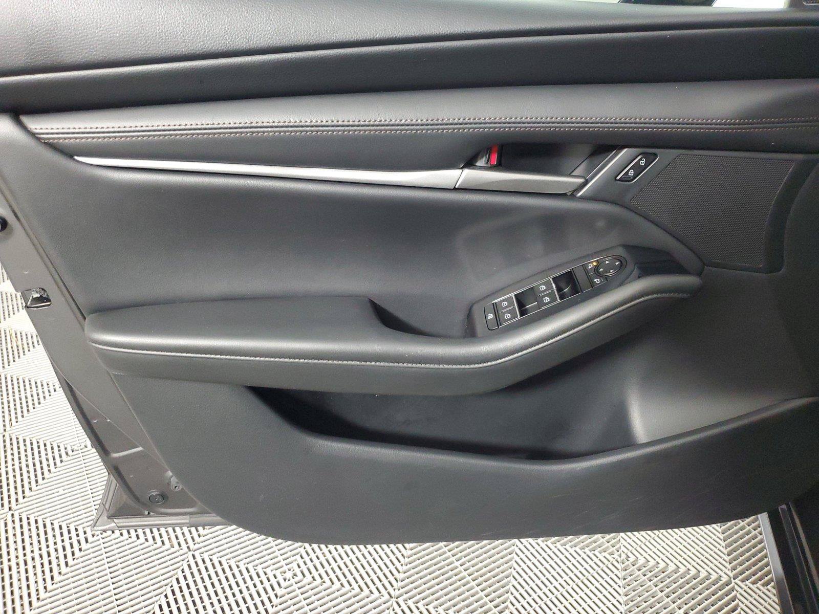 Certified 2024 MAZDA MAZDA3 s FWD image 19