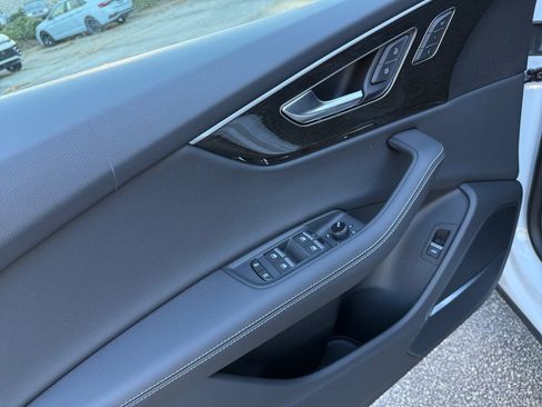 New 2026 Audi Q8 Premium Plus image 32