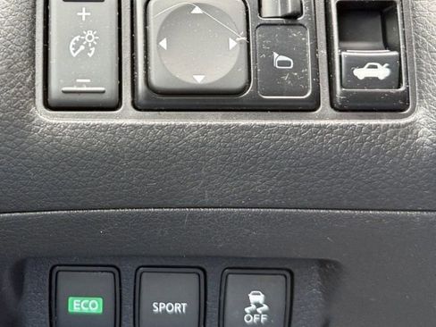 Used 2018 Nissan Sentra SV FWD image 22