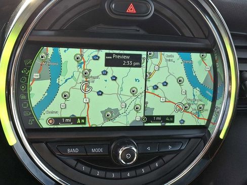 Used 2018 MINI Cooper S image 17