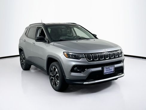 Used 2022 Jeep Compass Limited AWD/4WD image 3