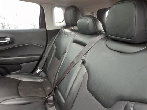 Certified 2020 Jeep Compass Latitude image 12