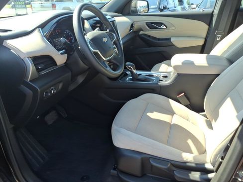 Used 2023 Chevrolet Traverse LS AWD/4WD image 11