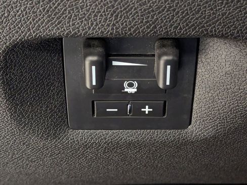 Used 2012 Chevrolet Silverado 2500 LT w/ Interior Plus Package image 11