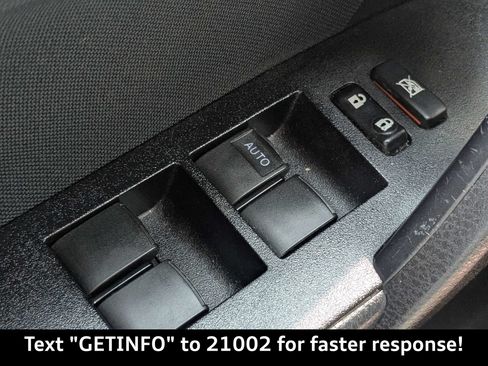 Used 2015 Toyota Corolla LE FWD image 26