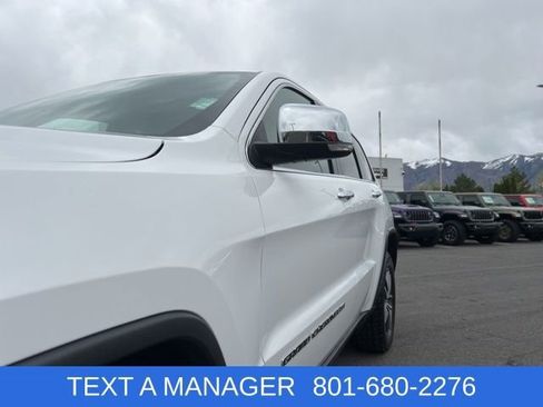 Used 2022 Jeep Grand Cherokee Limited AWD/4WD image 10