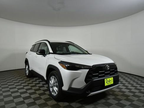 New 2026 Toyota Corolla Cross LE image 8
