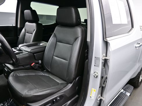 Used 2019 Chevrolet Silverado 1500 LTZ w/ Max Trailering Package AWD/4WD image 11