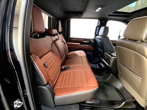 Used 2024 GMC Sierra 3500 Denali Ultimate image 20