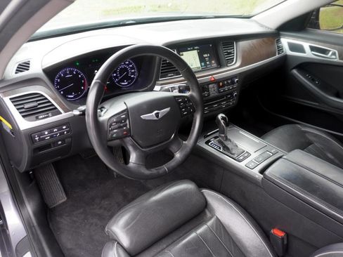 Used 2015 Hyundai Genesis 5.0 image 29