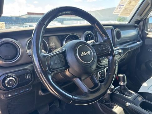 Used 2023 Jeep Wrangler Unlimited w/ Cold Weather Group AWD/4WD image 10