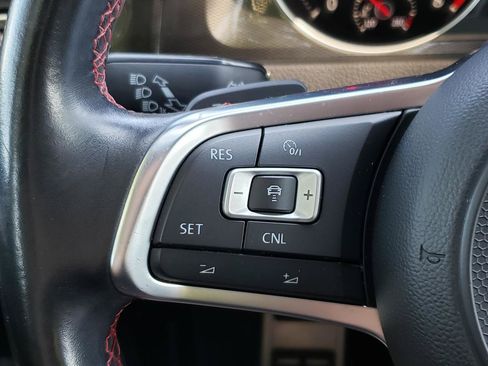 Used 2017 Volkswagen GTI Autobahn FWD image 20