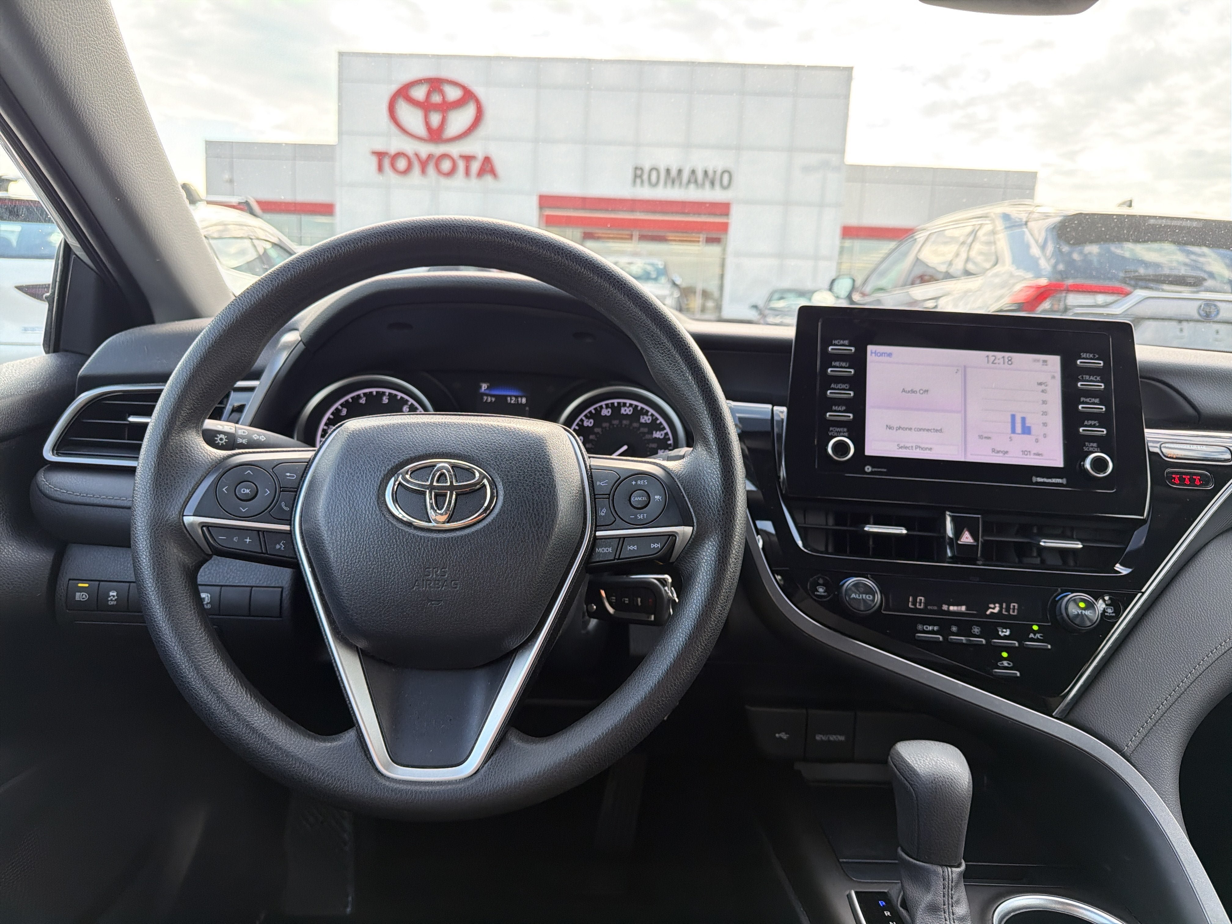 Used 2022 Toyota Camry LE w/ Carpet Mat Package (TMS) FWD image 13