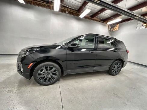 Certified 2023 Chevrolet Equinox RS AWD/4WD image 5