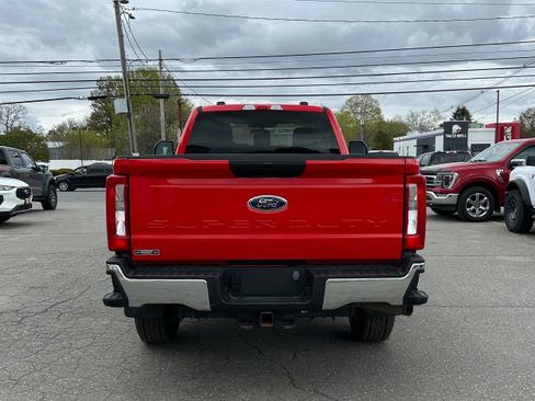 Used 2024 Ford F350 XLT w/ Snow Plow Prep Package AWD/4WD image 4