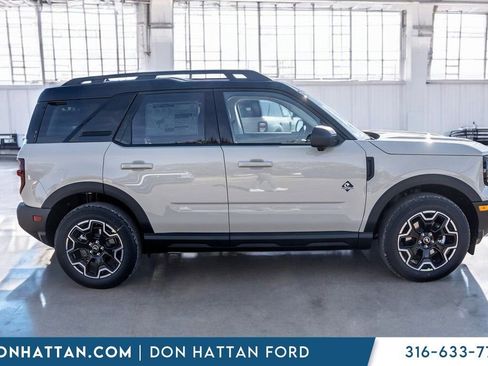 New 2025 Ford Bronco Sport Outer Banks w/ Outer Banks Tech Package+ image 32