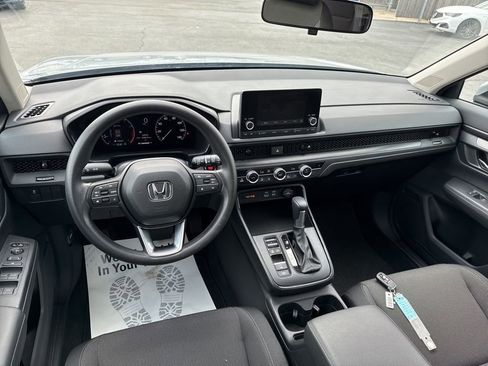 Used 2023 Honda CR-V EX image 34