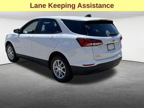 Used 2023 Chevrolet Equinox LS w/ LS Convenience Package AWD/4WD image 6