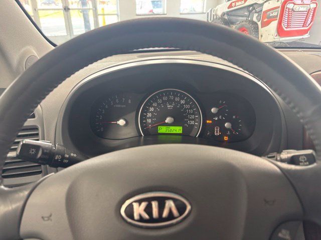 Used 2007 Kia Sedona EX w/ Luxury Pkg FWD image 32