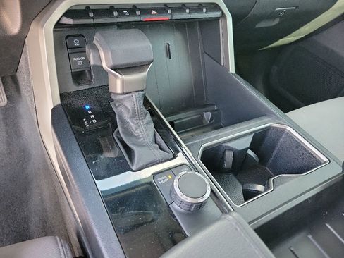 Used 2022 Toyota Tundra SR5 w/ Convenience Package RWD image 15