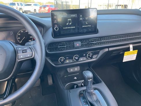 Certified 2026 Honda HR-V LX image 17