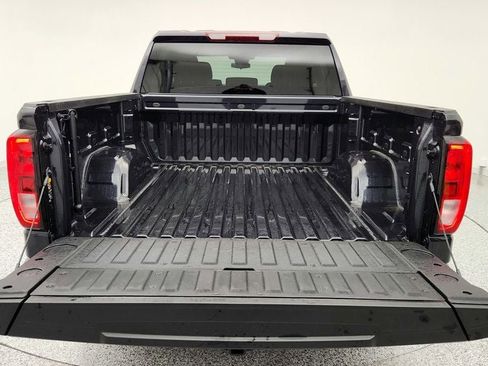 Used 2025 GMC Sierra 1500 Elevation image 20