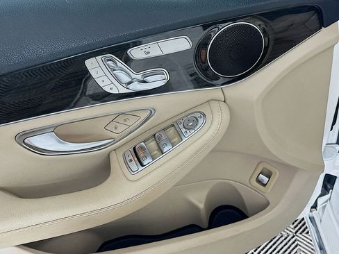 Used 2020 Mercedes-Benz C 300 Sedan image 15
