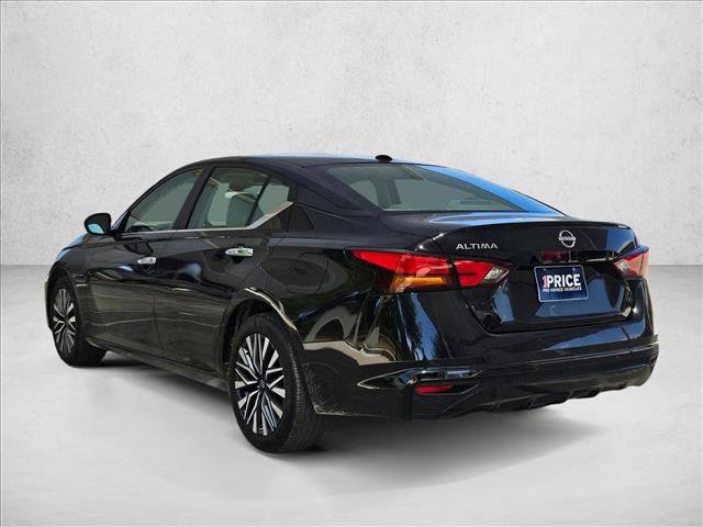 Used 2025 Nissan Altima 2.5 SV FWD image 7