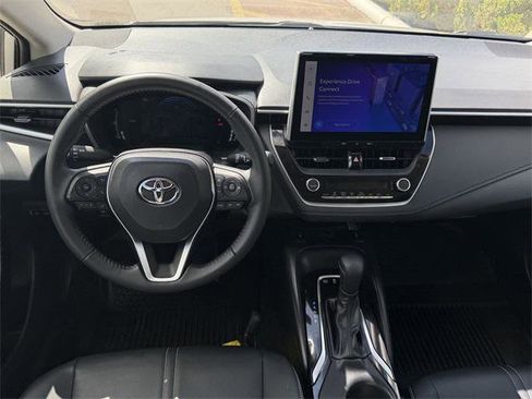 Certified 2025 Toyota Corolla XLE image 10