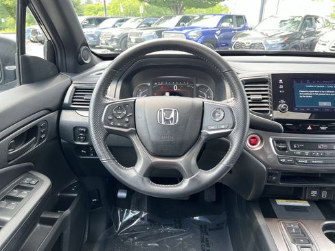 Used 2023 Honda Passport EX-L image 16