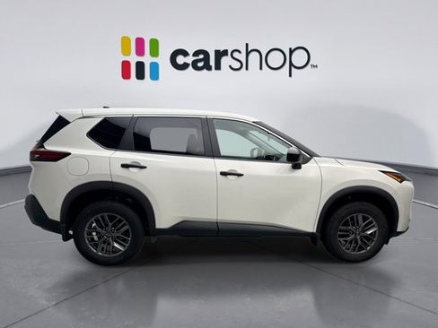 Used 2023 Nissan Rogue S AWD/4WD image 6
