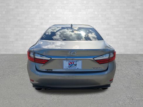 Used 2018 Lexus ES 350 image 3