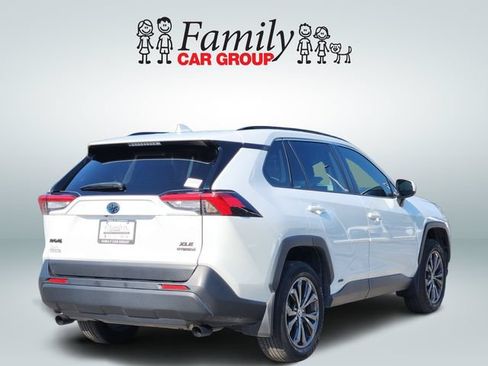 Used 2024 Toyota RAV4 XLE Premium AWD/4WD image 4