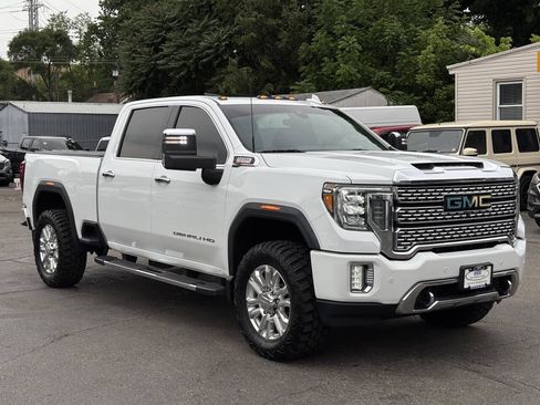 Used 2020 GMC Sierra 2500 Denali w/ Denali Ultimate Package AWD/4WD image 2