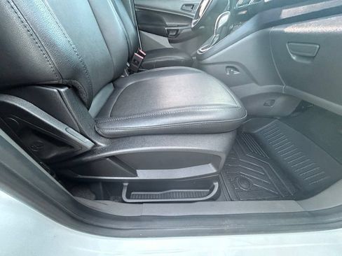 Used 2022 Ford Transit Connect XL FWD image 22