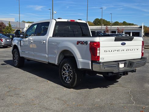 Used 2022 Ford F350 Lariat w/ Lariat Ultimate Package image 11