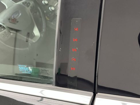 Used 2014 Ford Taurus SEL w/ Equipment Group 201A image 7