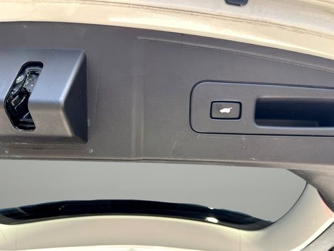 Used 2020 Acura MDX SH-AWD w/Technology Pkg image 13