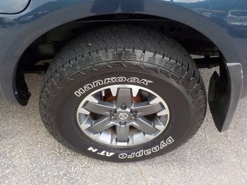 Used 2017 Nissan Frontier PRO-4X AWD/4WD image 23