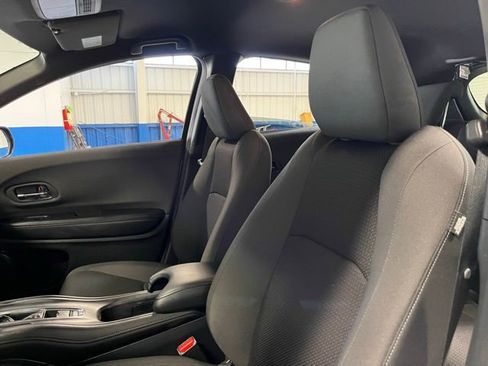 Used 2021 Honda HR-V Sport image 23