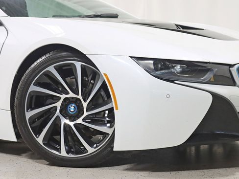 Used 2016 BMW i8 image 5